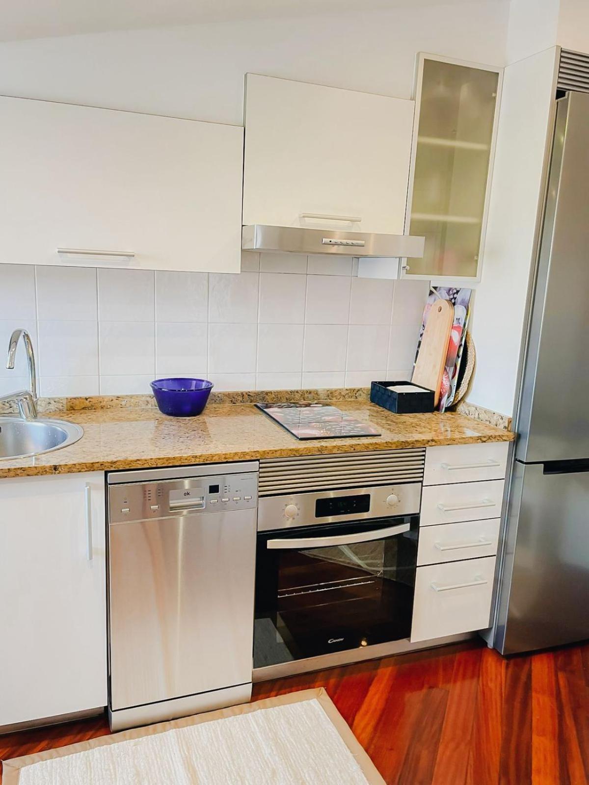 Apartamento Centro De Vigo, Garaje Y Vistas Ria エクステリア 写真