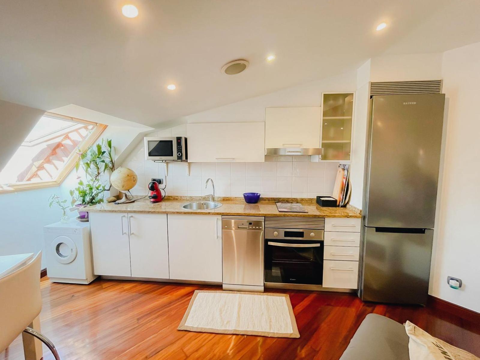 Apartamento Centro De Vigo, Garaje Y Vistas Ria エクステリア 写真